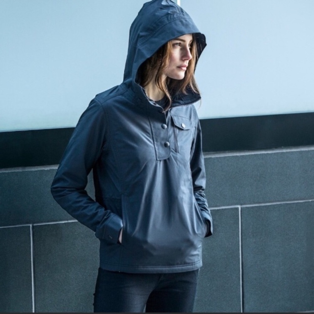 Aether Anorak XS